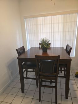 Counter Height Dining Table Set with 4 Chairs