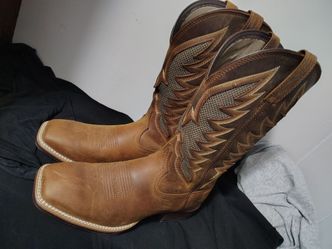 Tan Leather Western Cowboy Boots and to George strait long sleeve dress shirts and a pair of Cody James Western appeal jeans jeans size 40x32 both shi