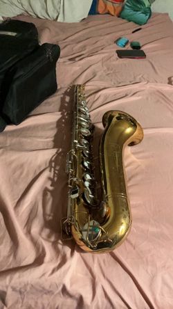 tenor saxaphone