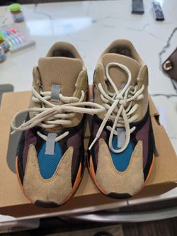 Yeezy enflame amber 700