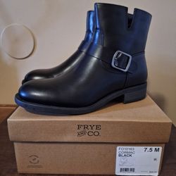 Frye and Co. Women's Boots Size 7.5