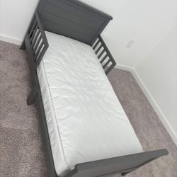 Toodler Bed Include Mattress 
