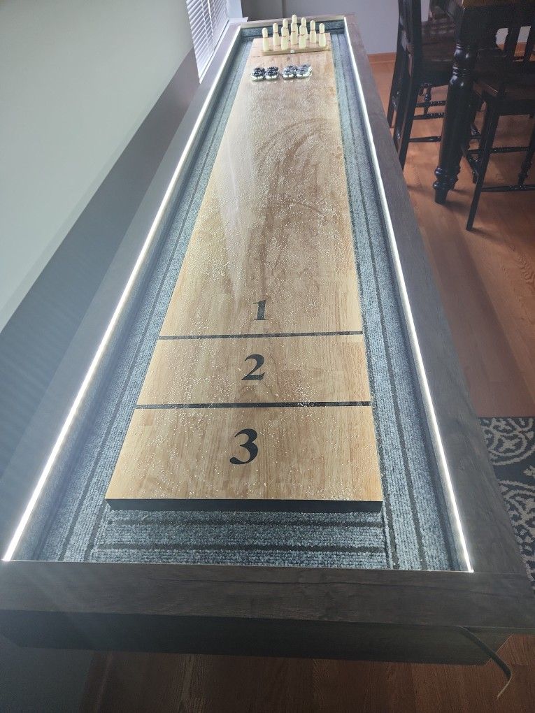 9ft Shuffleboard Table