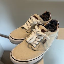 New Vans Mens Size 8