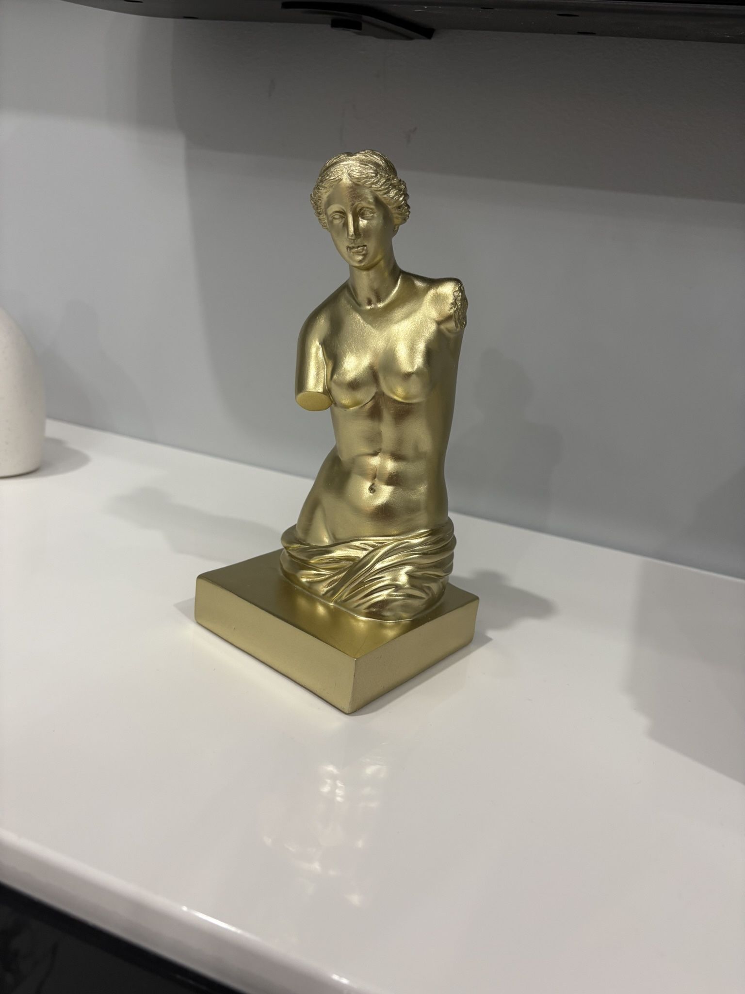 Statue