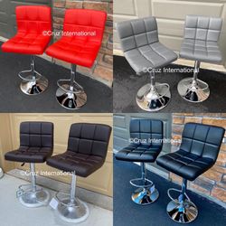 New 2 Bar Stools 