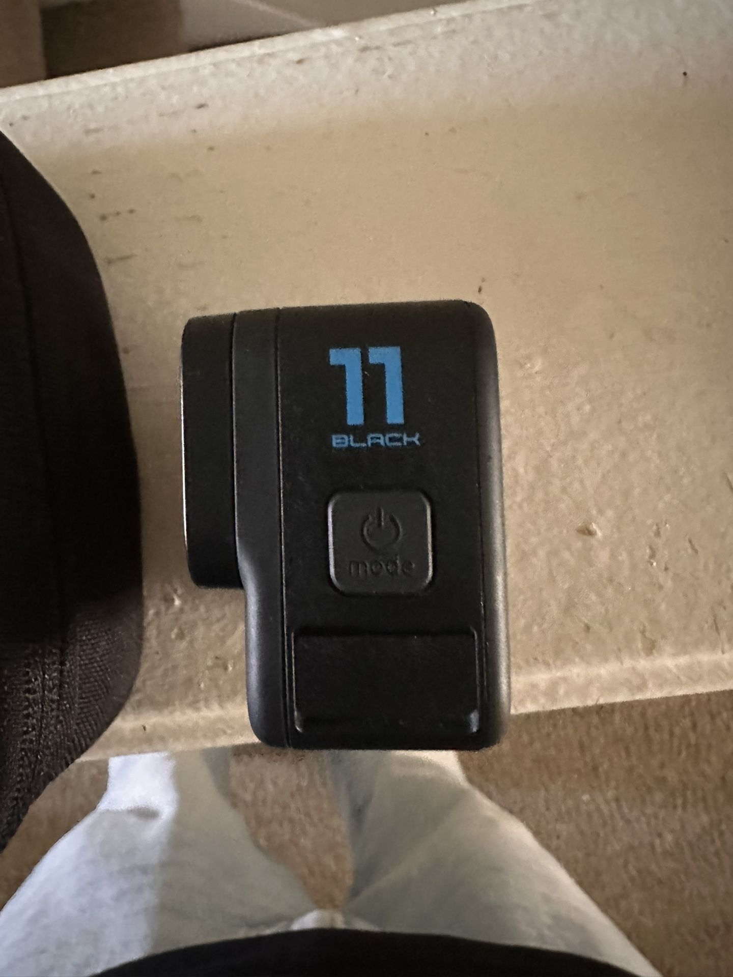 Go Pro 11 Lots Of extras 