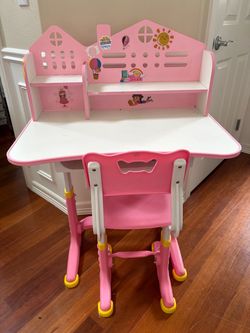 Kids Desk and Chair Set