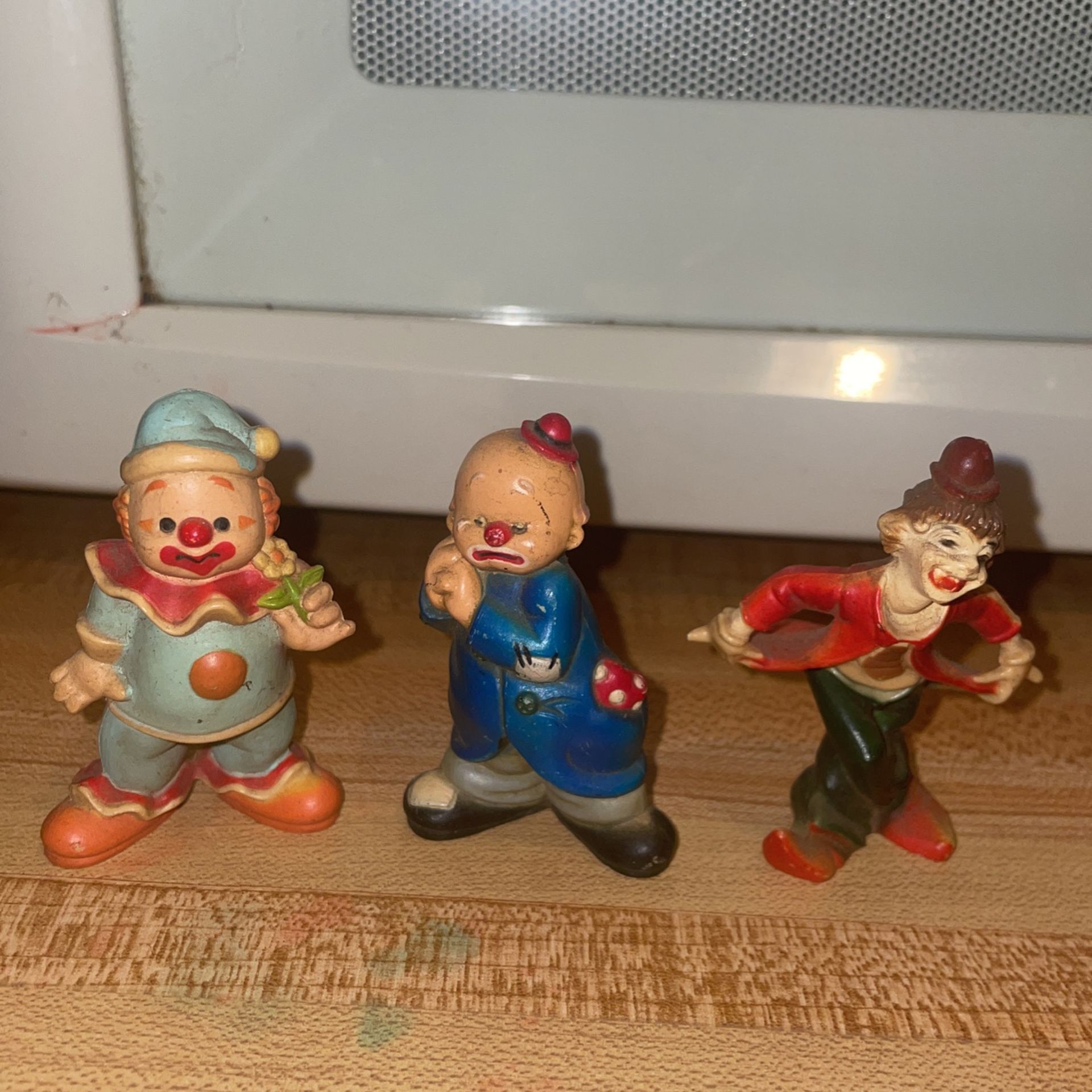 VINTAGE SET OF 4 ENESCO CLOWNS! 2 1/2 INCH