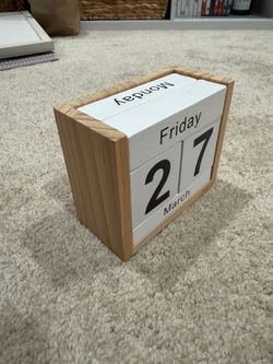 Desk Calendar