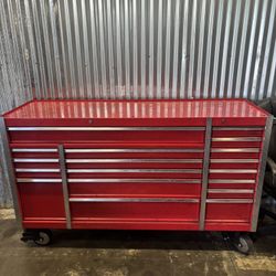 US General 72” Toolbox
