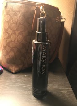 Mary Kay Brush Cleaner