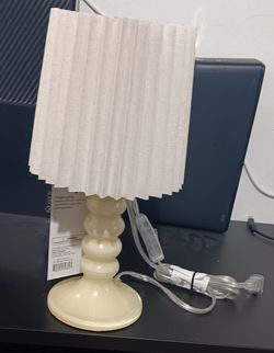 Room Essentials Table Lamp