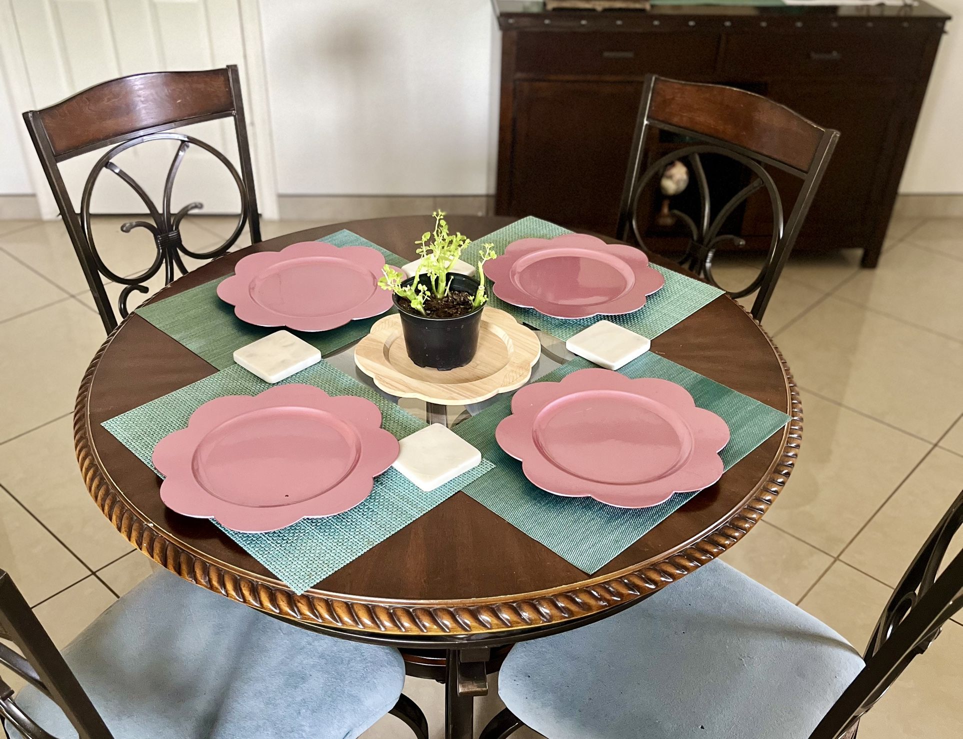 Desayunador/Breakfast Table  OBO
