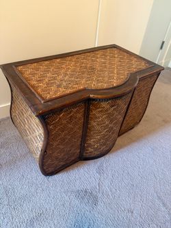 Rattan & wicker decorativestorage trunk