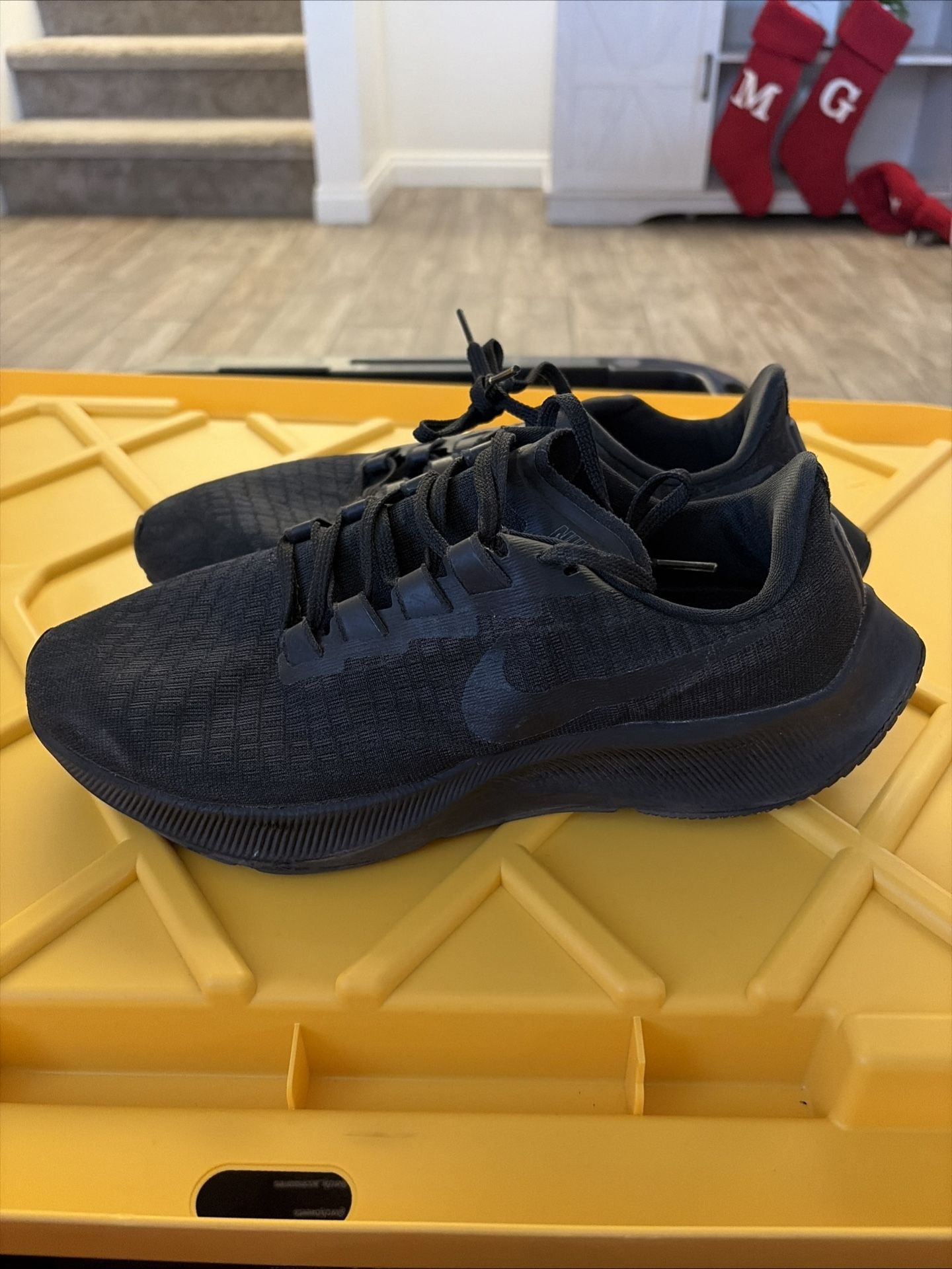 Nike Air Zoom Pegasus Size 8.5