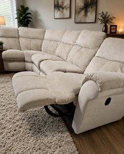 La-Z-Boy Reclining Sectional Sofa