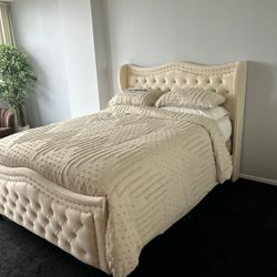 Designer Bedroom Set