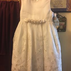 Young Girls Dress