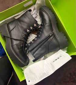 Sam Eldeman women’s combat boots
