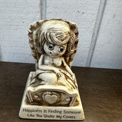Vintage 1970's Russ Wallace Berries Statue Happiness Is Finding Someone 