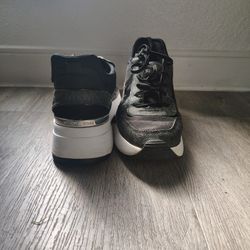 Michael Kors Size 9 Woman's Sneakers