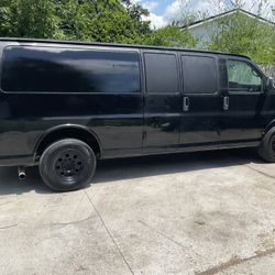 2011 Chevrolet Express Cargo