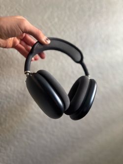 AUTHENTIC AirPods Max