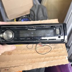 Pioneer Radio 