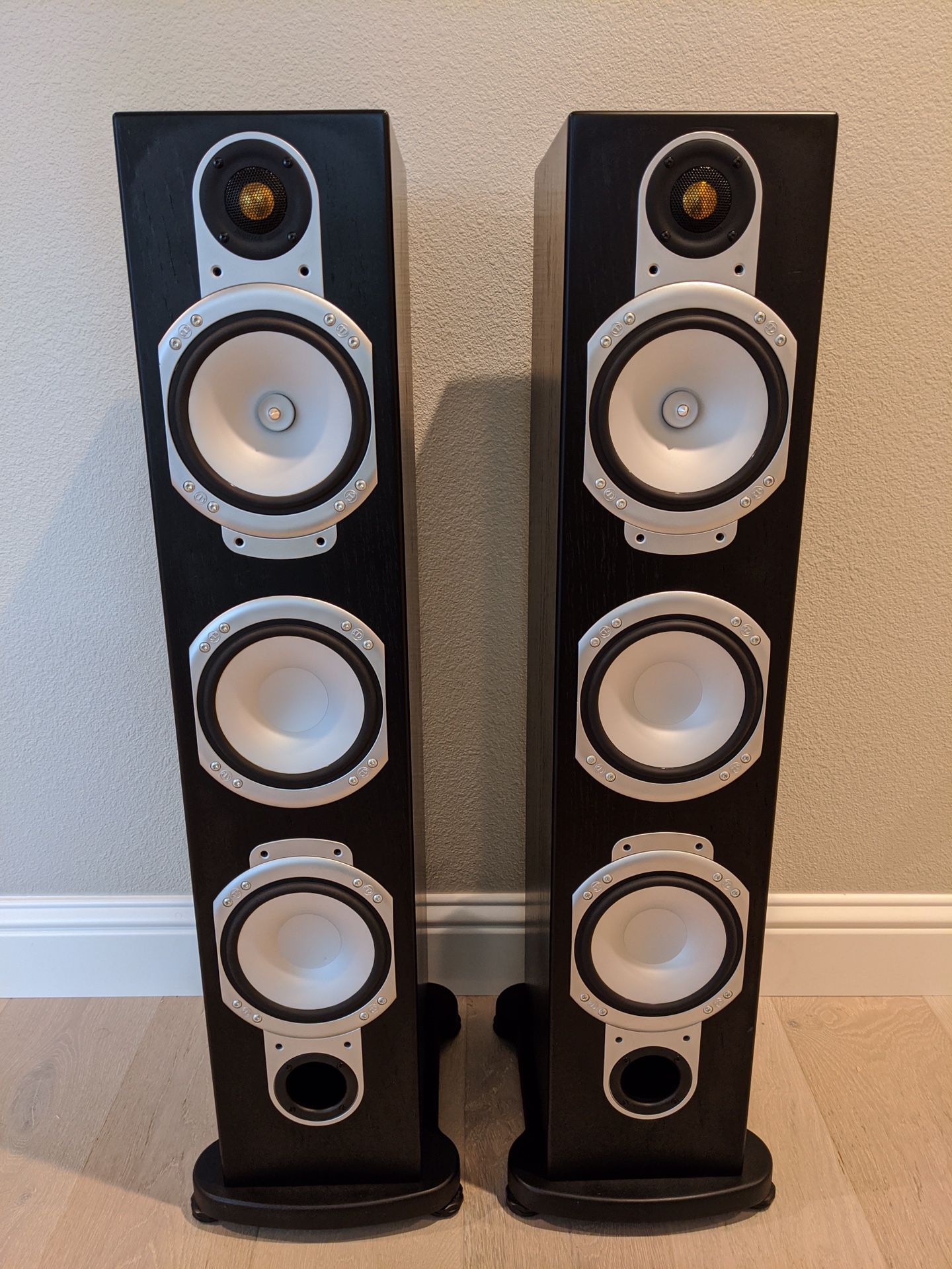 Monitor Audio 5 channel speakers