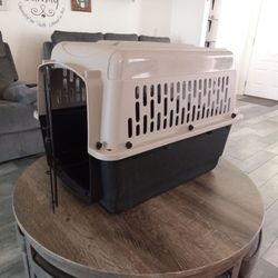 Medium dog crate
