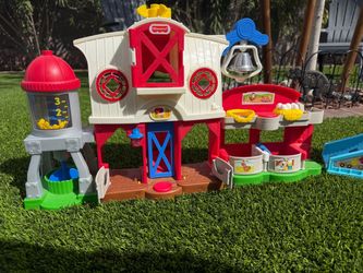 Little people set