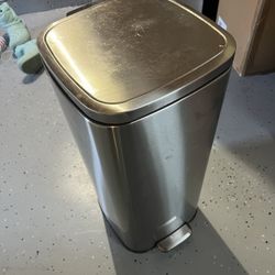 Step On Trash Can