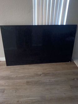 Samsung LG TV  70 inches