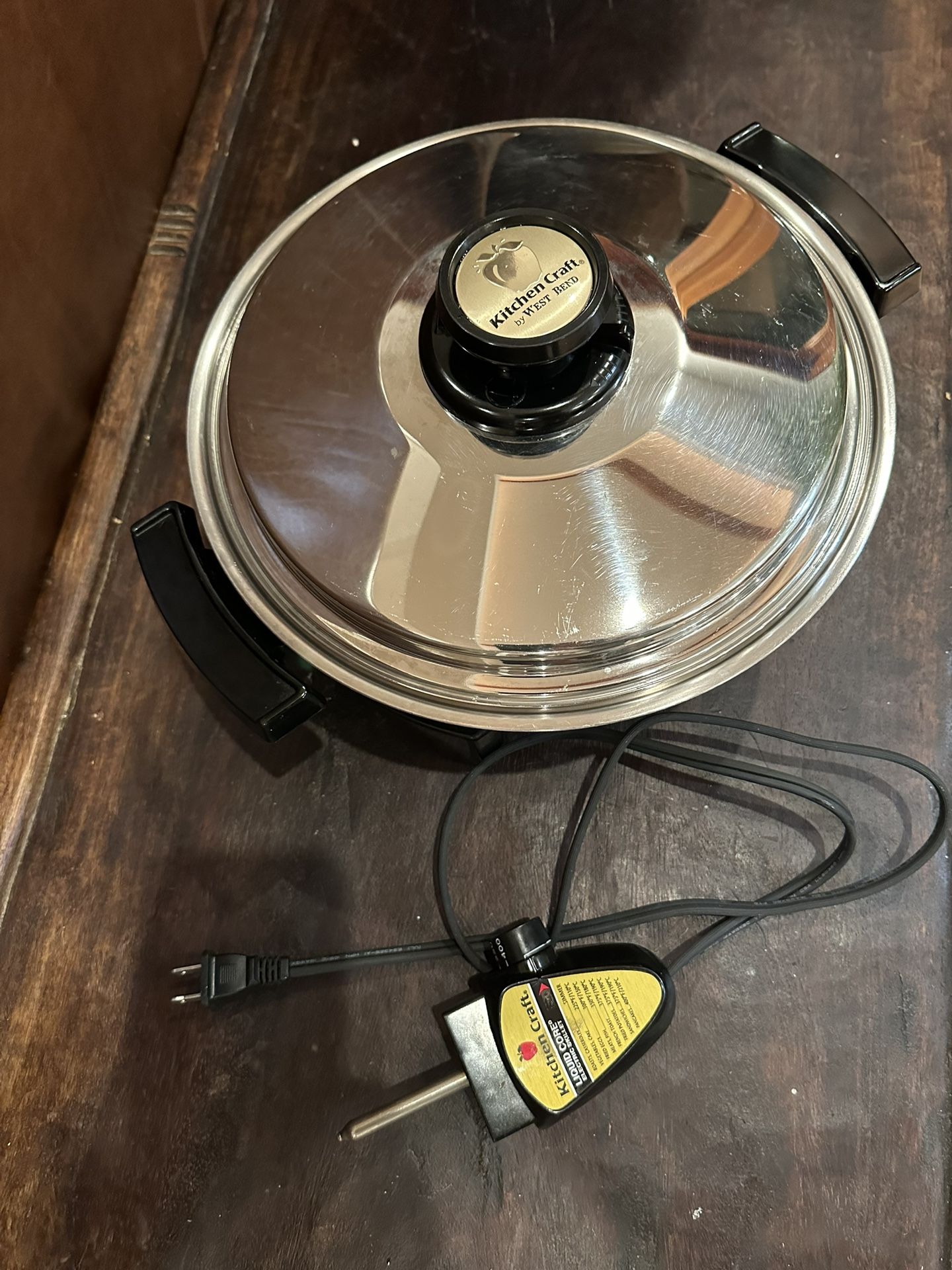 KITCHEN CRAFT WEST BEND 11.5” ELECTRIC SKILLET LIQUID CORE STAINLESS STEEL