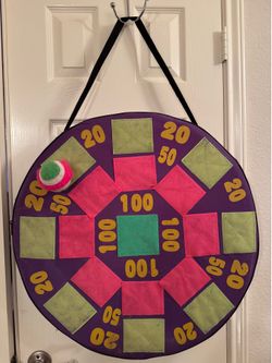 Velcro dart board