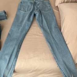 Levis