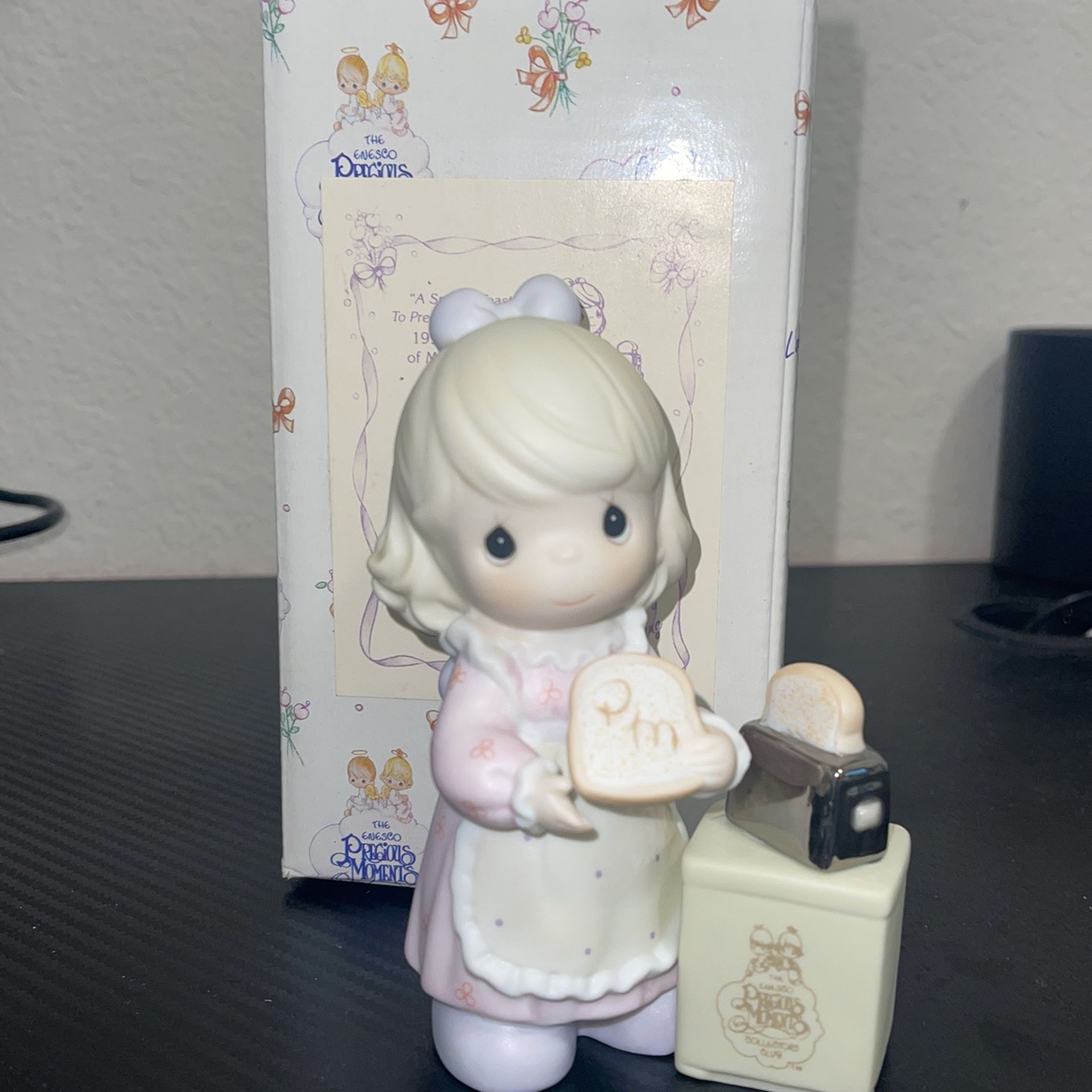 Presious Moments “A Special Toast to precious Moments”