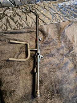 Guitar stand