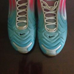  Nike 720 Airmax Women Size 9.5, Color Pink Sea 