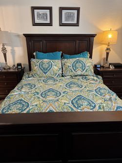 Queen Size Reversible Duvet Cover (NOT BED)