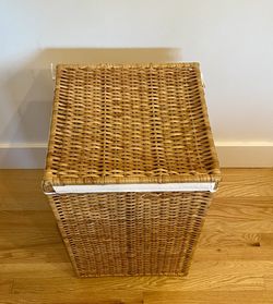 Wicker Laundry Hamper 