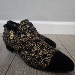 Womens Chanel Shoes Size 38C (7.5 US)
