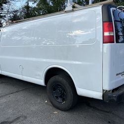 2015 Chevy express G3500