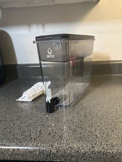Brita 27 cup water filter dispenser