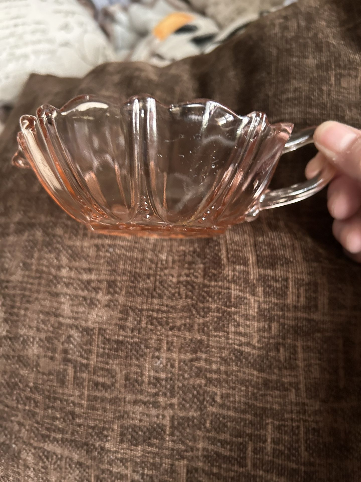 1930's Depression Glass "OYSTER & PEARL" Anchor Hocking PINK