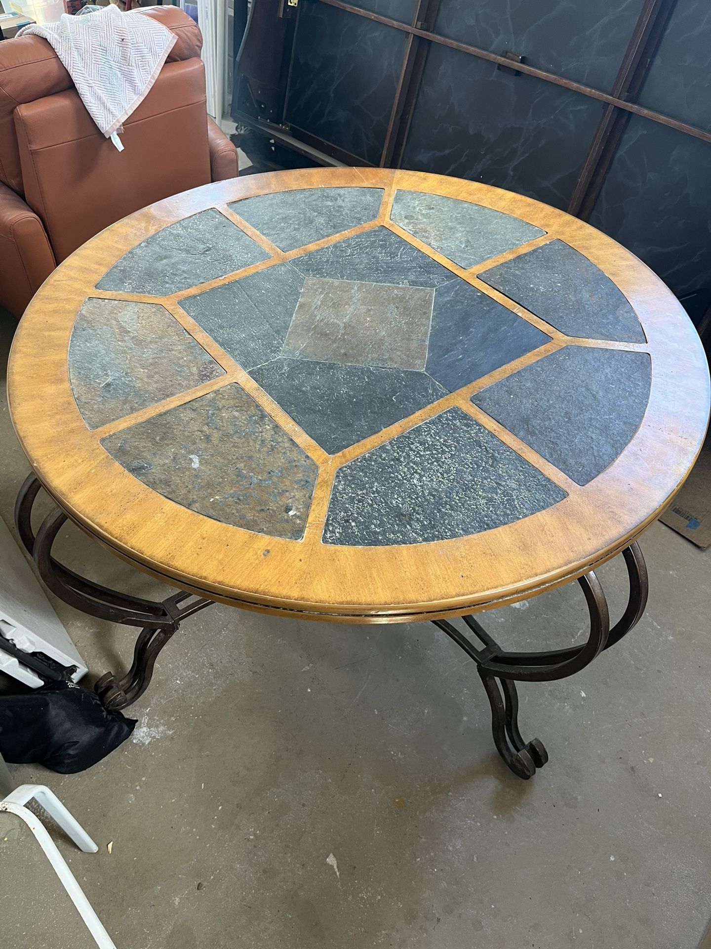 Wood and Stone round dining room/kitchen table(48in diameter 30in tall) GREAT CONDITION