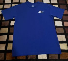 Nike Tee Shirt - Small - Loose Fit