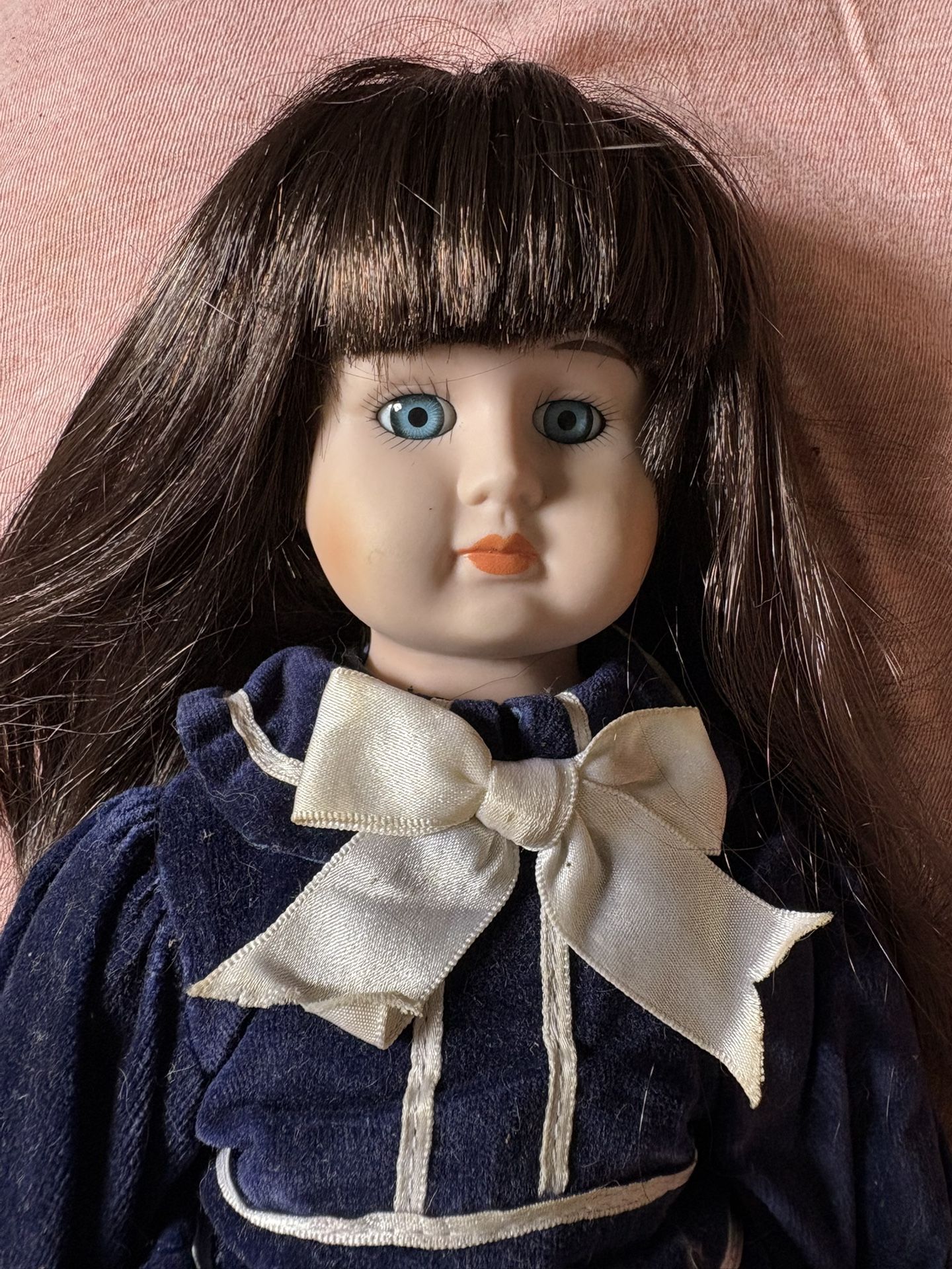 Cute Face Porcelain Doll Collectible Collection Edition Baby Doll Toys