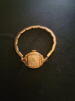 10 K Bulova Women Watch Antique